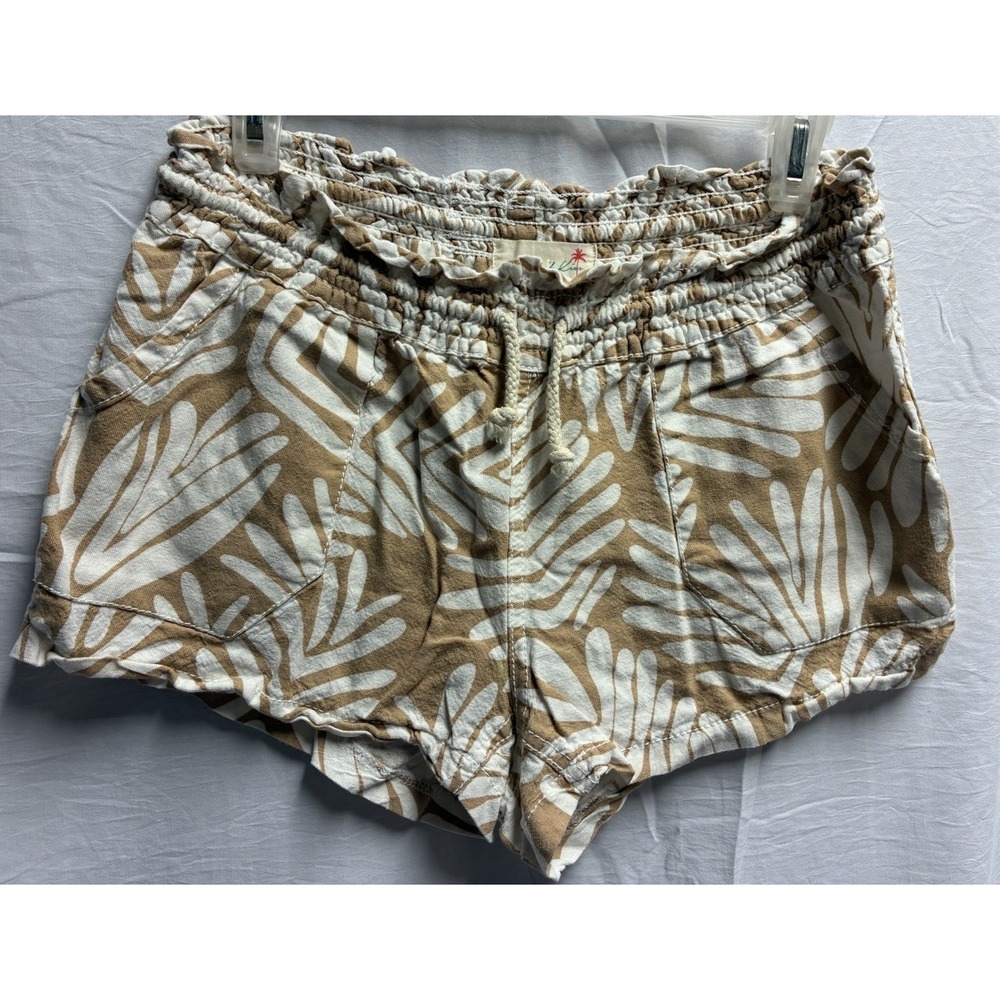 April Kiss women's size L Beige Leaf Print Linen-Viscose Elastic Waist Shorts